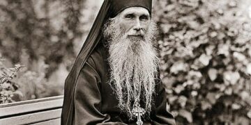 УМРТВЉУЈУЋА ИНФОРМАЦИЈА И ЖИВОТВОРНА МОЛИТВА