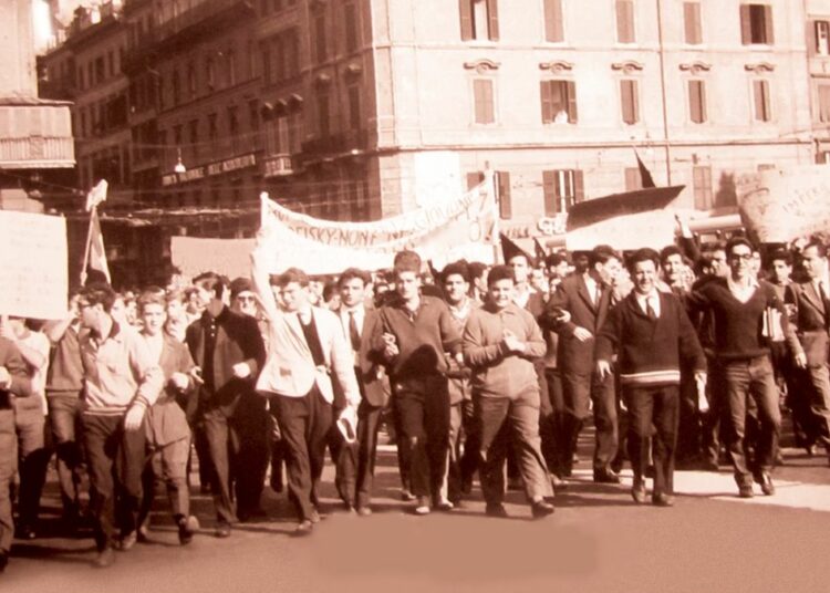 Giovane Italia, manifestazione a Roma - Image from Eclettica Edizioni