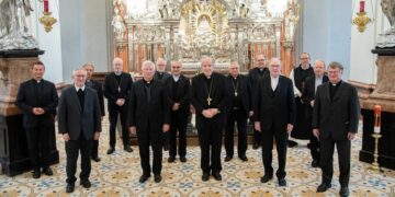 Österreichs Bischöfe kritisieren Sterbehilferegelung scharf: Gesetzesentwurf missachtet verfassungsrechtliche Vorgaben