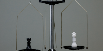 Llevan a Estrasburgo al Magistrado español del Tribunal Constitucional ponente del recurso contra la Ley del Aborto