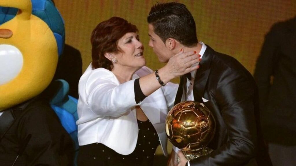 Cristiano Ronaldo e mamma Maria