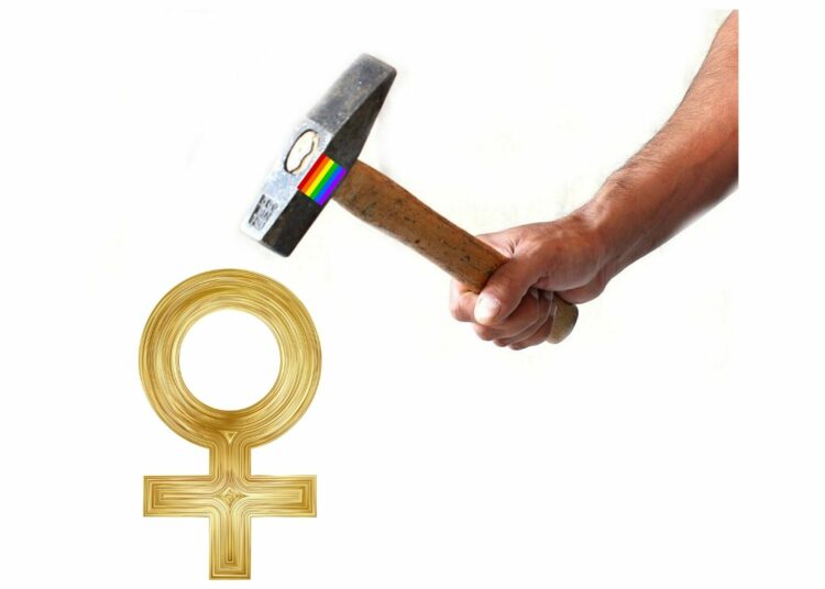 Unsportlichkeit im Frauensport: Biologischer Mann bricht Schwimmrekord