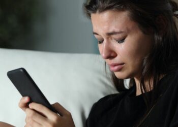 КАКО САМ СПАСЛА ЋЕРКУ ОД ТРАНСРОДНИХ ФАНТАЗИЈА