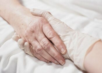 Mains maladie fin de vie