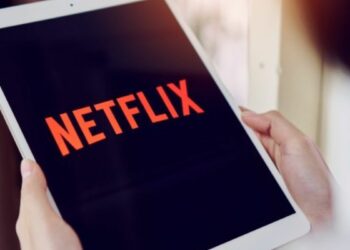 РУСИЈА: НЕТФЛИКС МОРА ДА УВЕДЕ 20 ДРЖАВНИХ КАНАЛА И ИЗБАЦИ ЛГБТ ПРОПАГАНДУ