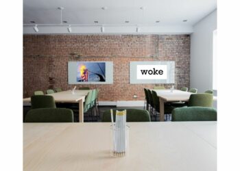 ГУВЕРНЕР ФЛОРИДЕ: ЛЕВИЧАРИ „УЧЕ ДЕЦУ ДА МРЗЕ ОВУ ЗЕМЉУ“