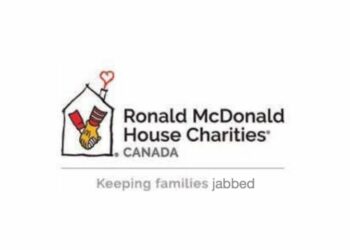 Сумасшествие набирает обороты: дом Рональда Макдональда выселяет семью 4-летнего ребенка с лейкемией из-за отсутствия вакцинации