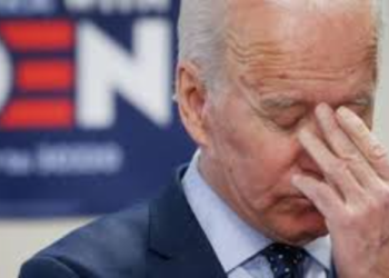 Hace un año Biden perseguía a quien insultara a cualquier periodista, pero ya no se acuerda