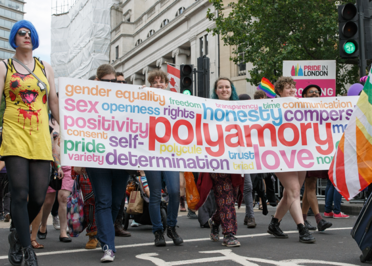 Audio interview featuring Joe Grabowski: Psychology Today embraces polyamory?