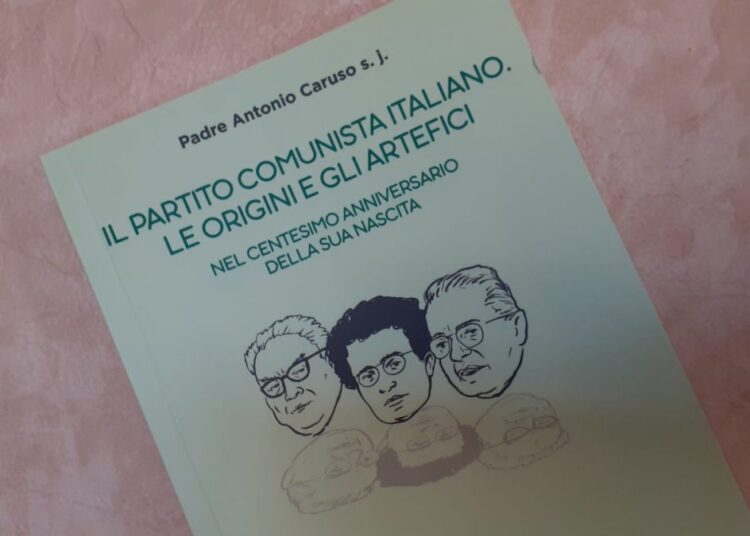 Libro sul comunismo di padre Antonio Caruso