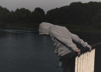 Brücke Fluss Selbstmord Möchtegern