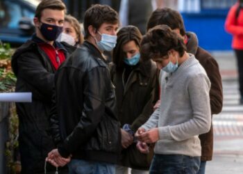 En España: ante la carcel por rezar cerca de la industria de la muerte….