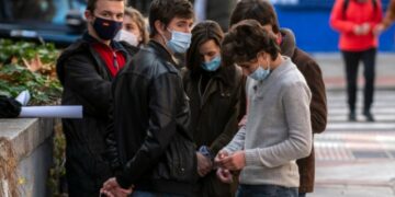 En España: ante la carcel por rezar cerca de la industria de la muerte….