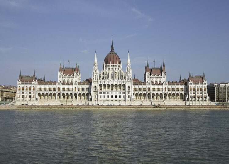 Węgierskie referendum w sprawie homoseksualizmu i pedofilii