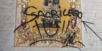 Denuncian a los autores del ataque a dos iglesias que realizaron pintadas insultantes