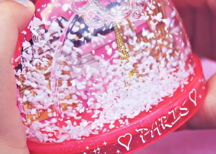 Boule a neige Paris