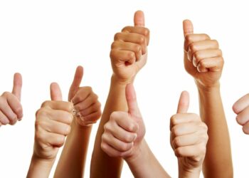 pollice alzato
