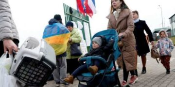 Donne ucraine e bambini in fuga dalla guerra