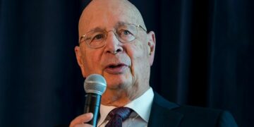 Klaus Schwab