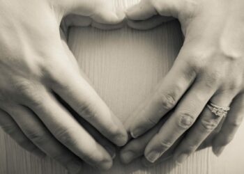 Mani gravidanza attesa