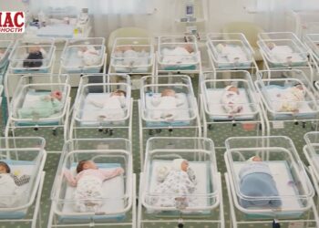 СТРАВИЧНО ОТКРИЋЕ У КИЈЕВУ: ФАБРИКА СУРОГАТ БЕБА У ПОДРУМУ