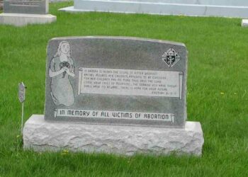 Lapide bambini mai nati