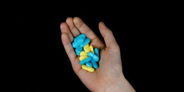 Środki poronne – pomoc humanitarna dla Ukrainy?