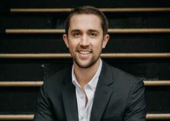 Christopher Rufo: how to defeat woke school boards and woke corporations