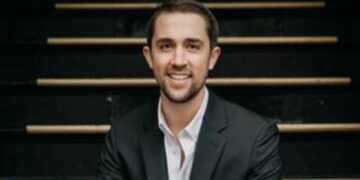 Christopher Rufo: how to defeat woke school boards and woke corporations