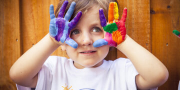 US-Firma schließt sich Disney an; indoktriniert Kinder