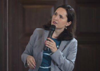 Polen bietet Flüchtlingshilfe an – EU fordert Abtreibungslegalisierung