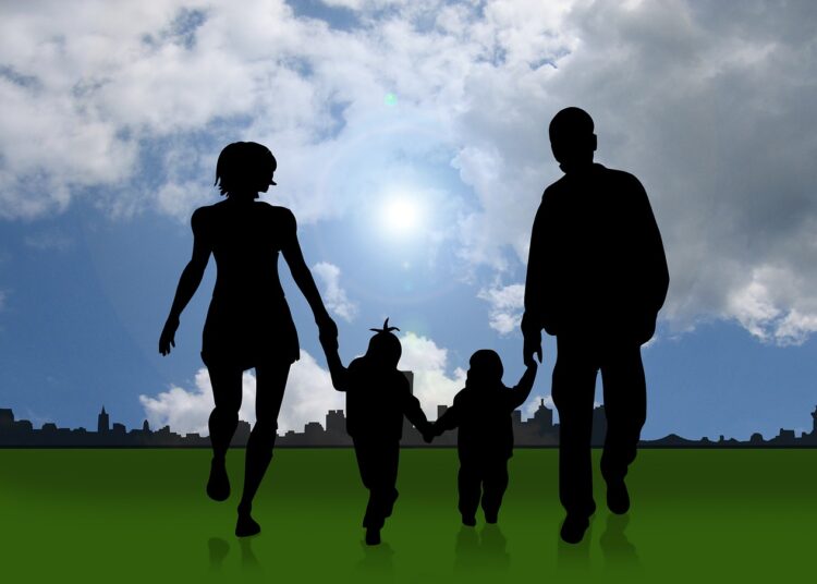 El apoyo a la maternidad en solitario y a la cohabitación está disminuyendo