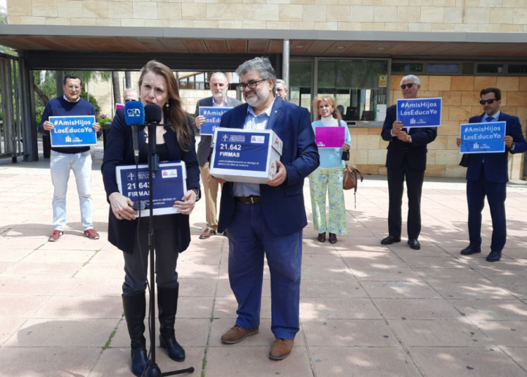 Andaluzja: prawie 22 000 podpisów przeciwko indoktrynacji w szkole