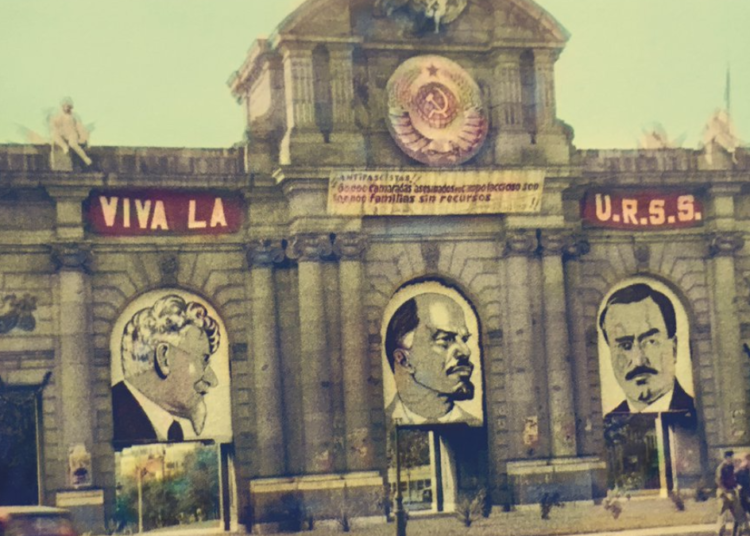 Carta de una franquista a «Carmela»