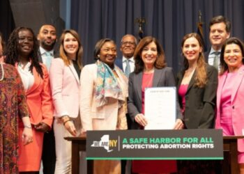 ЊУЈОРК УСВАЈА НИЗ РАДИКАЛНИХ ЗАКОНА О АБОРТУСУ У ИШЧЕКИВАЊУ ОДЛУКЕ ВРХОВНОГ СУДА САД