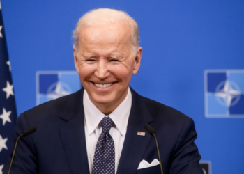 БАЈДЕН КОРИСТИ НЕПРОВЕРЕН СЛУЧАЈ О СИЛОВАЊУ ДА ПРОМОВИШЕ АБОРТУС