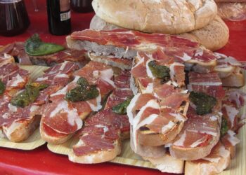 «Nostradomus». San Lorenzo, il pane, il prosciutto