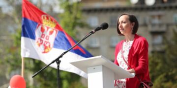 ПОРОДИЦА ВРЕДИ ЗЛАТА: КОУРЕДНИК ПОРТАЛА iFamNews ГОСТ РАДИЈА СЛОВО ЉУБВЕ