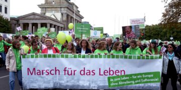 Marsch für das Leben 2022: 4000 Teilnehmer im Zentrum Berlins