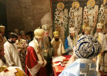ПАТРИЈАРХ СРПСКИ Г. ПОРФИРИЈЕ УСТОЛИЧЕН У ПЕЋКОЈ ПАТРИЈАРШИЈИ