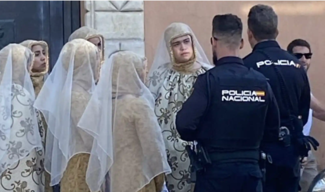 WARNING EXPLICIT CONTENT: Serious offense at the doors of Spanish temples