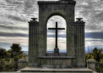 Cross protected in Spain