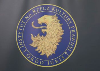 Intento de obligar a Polonia a cumplir imposiciones ideológicas