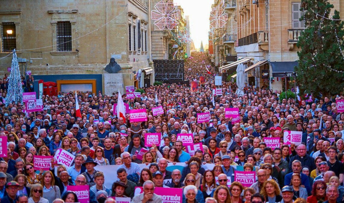 Malta: 20,000 people attend pro-life protest