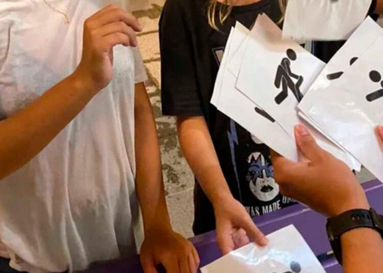 ШПАНСКА ПОЛИТИЧАРКА ОПТУЖЕНА ЗА ПОСТИЦАЊЕ МАЛОЛЕТНИКА НА СЕКСУАЛНЕ ОДНОСЕ