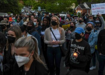 Report suggests a Supreme Court Justice may have leaked the Dobbs abortion opinion