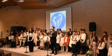 ПРОСЛАВА ЖИВОТА, ПОРОДИЦЕ И ЗАЈЕДНИШТВА – БОЖИЋНА АКАДЕМИЈА ЦЕНТРА ЗА ЖИВОТ