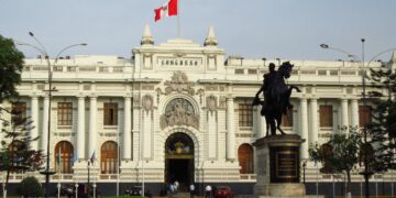 Peru rejects “gay marriage”