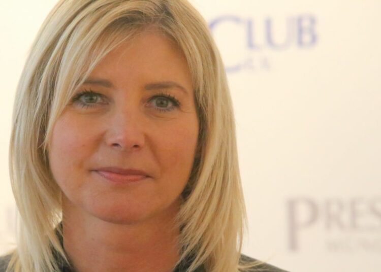 Familienministerin will Abtreibungsparagrafen streichen, Bayern würde dagegen klagen