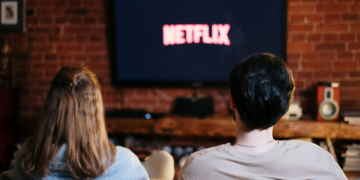 Netflix met un baiser lesbien dans une série pour enfants